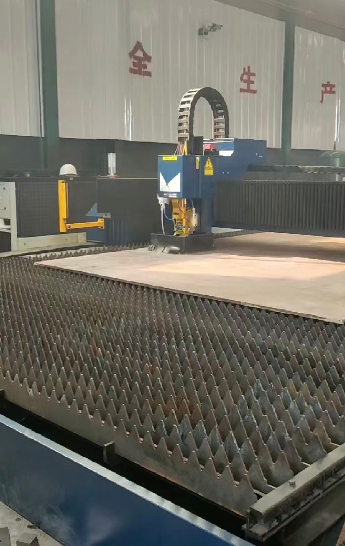 鋼結(jié)構(gòu)車間-激光切割